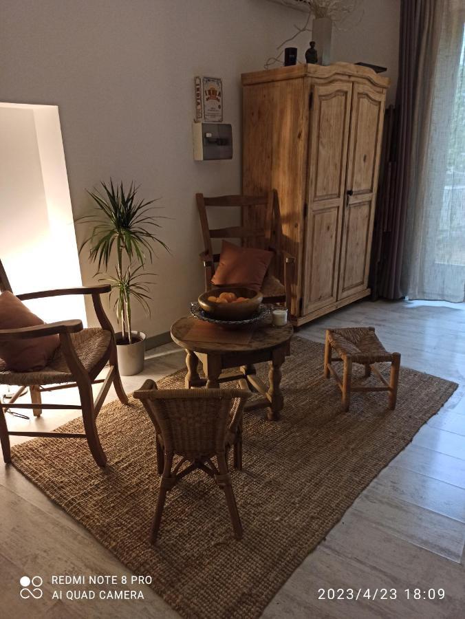 Maison Curieuse Везон-ла-Ромен Екстер'єр фото